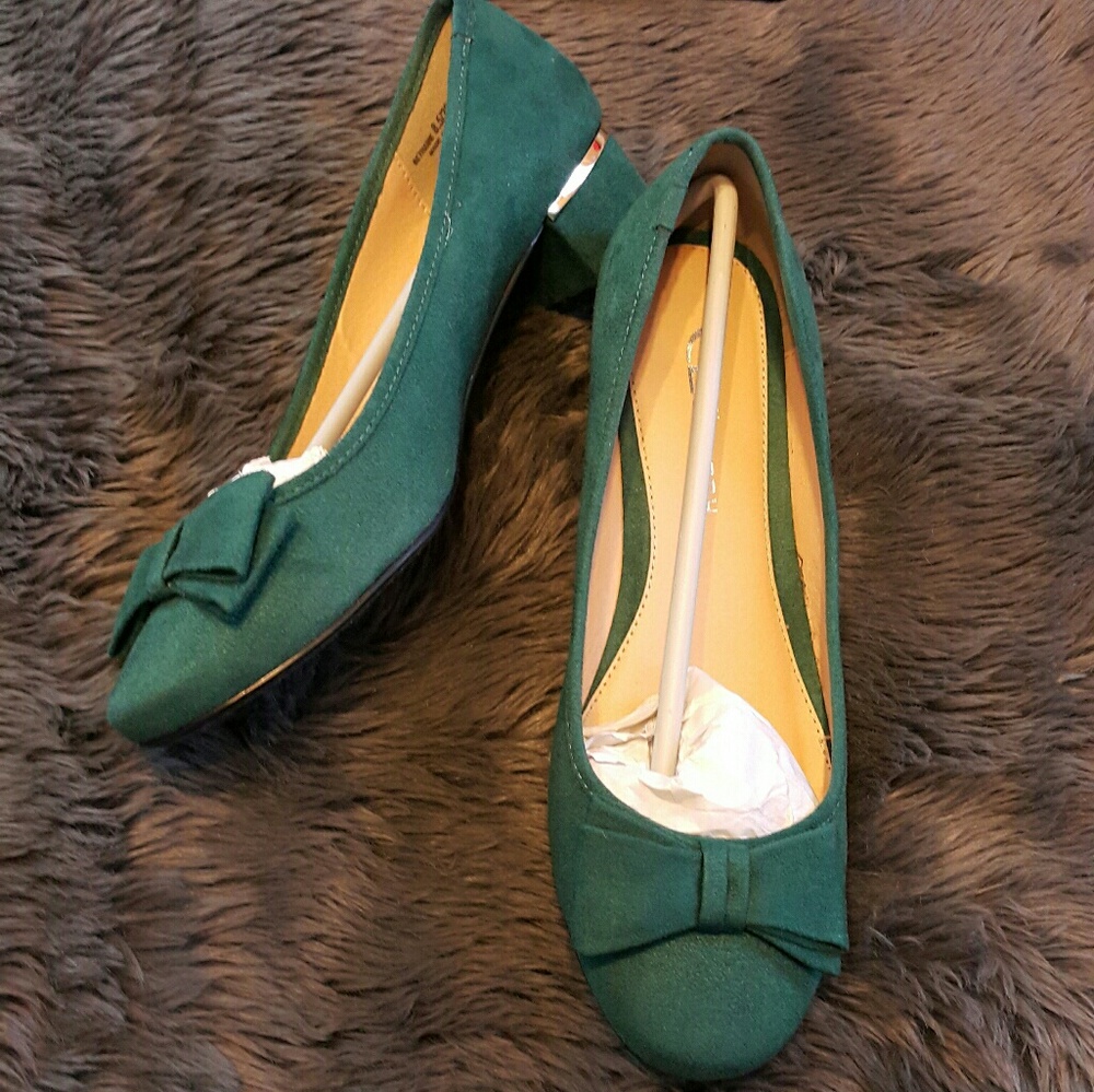 Chinese Laundry vegan suede block heel